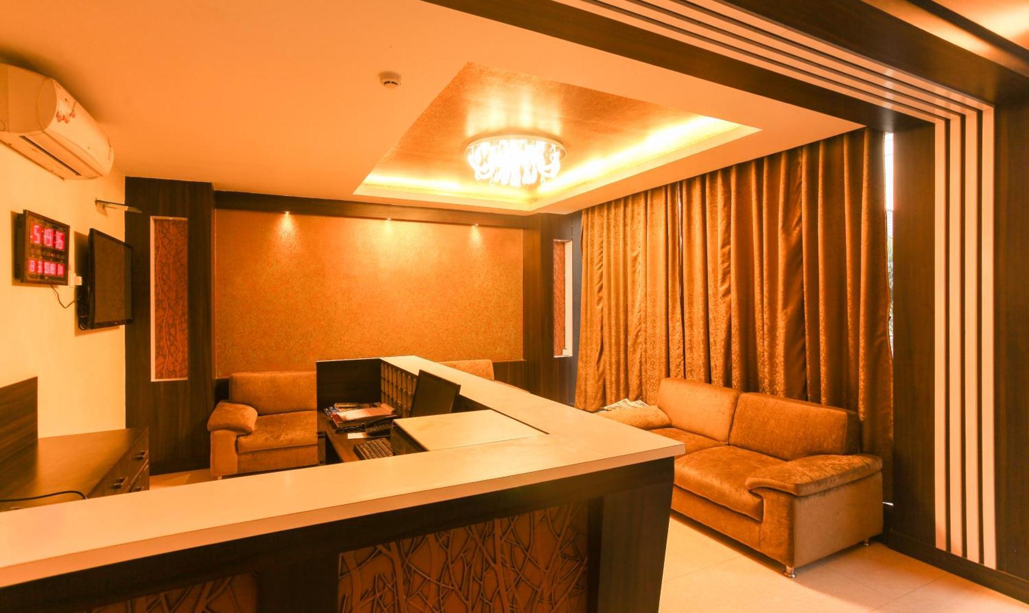 Hotel Janki International Sigra 2 Km From Kashi Vishwanath Temple Варанаси Экстерьер фото