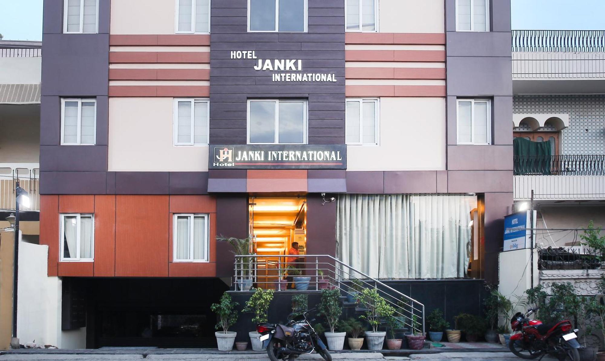 Hotel Janki International Sigra 2 Km From Kashi Vishwanath Temple Варанаси Экстерьер фото